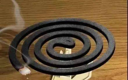 電蚊拍滅蚊燈二合一 三層防護、智能誘蚊，守護家庭安全